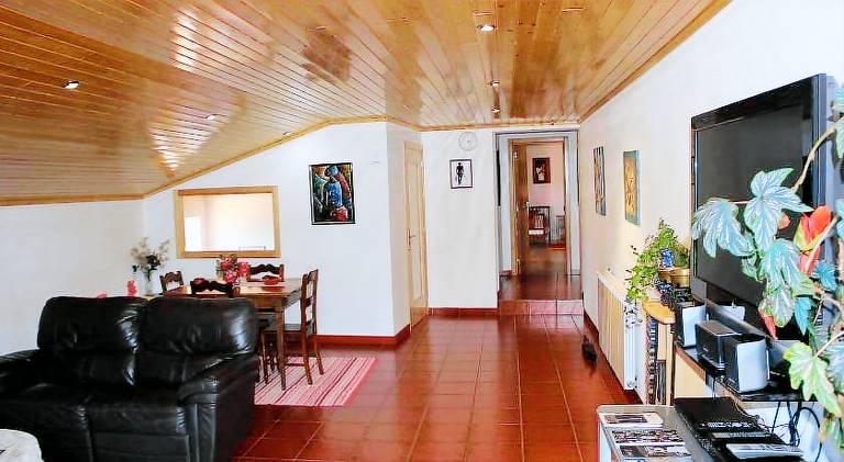 House with barbecue & pool — photo 4