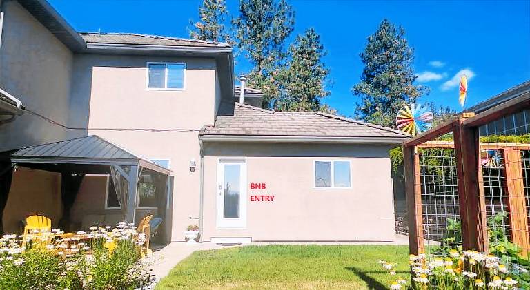 GreenLeaf 2 BDRM 1BTH Unit — photo 4