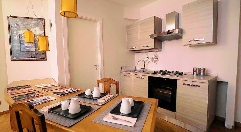 Holiday apartment with patio, pool & yard | Suitable for remote work | Dogs allowed — photo 3