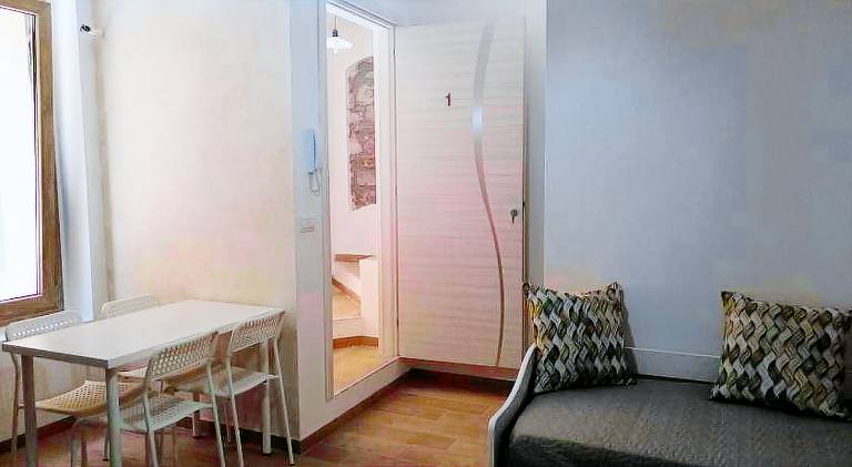 Serviced apartment for 5 persons — photo 2