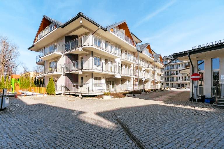 Stara Polana Luxurious Apartment Pool — photo 5