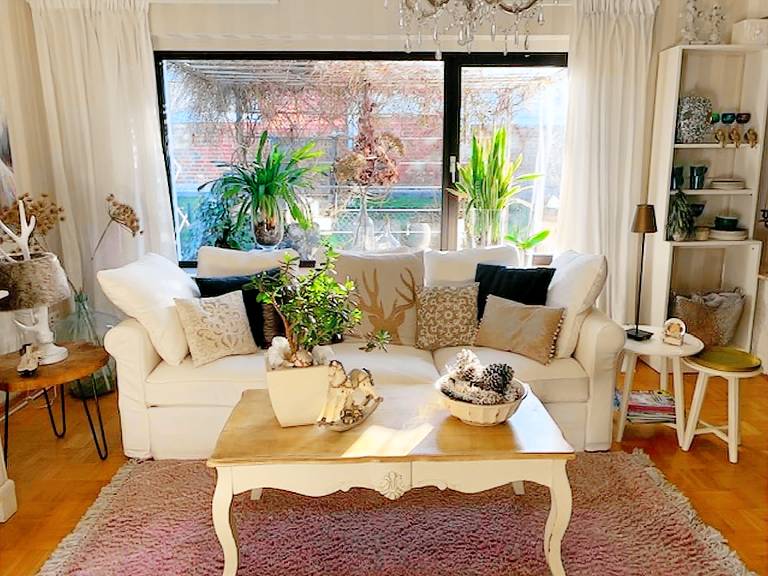 Apartment with pool, patio & yard | Pets are welcome — photo 5