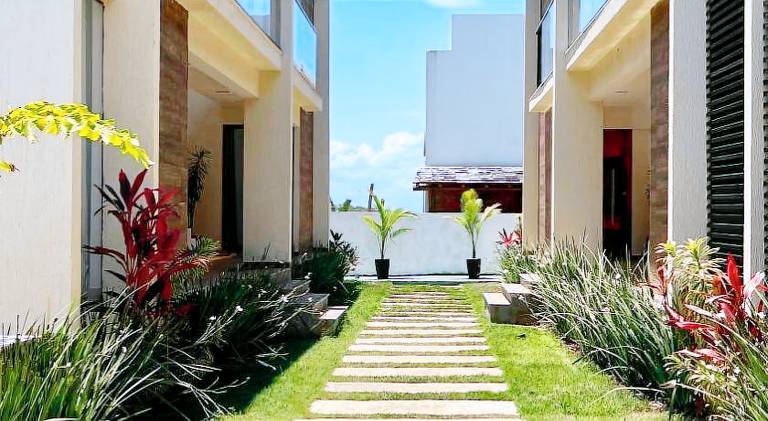 Holiday apartment with pool — photo 4