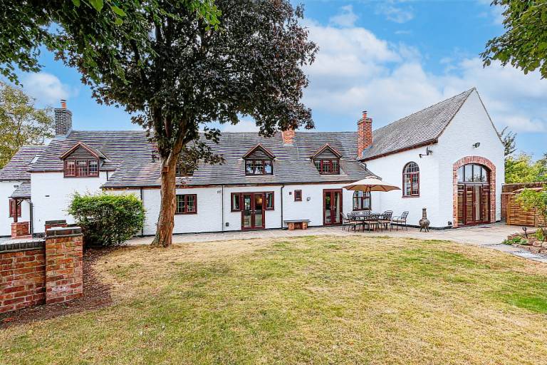 House Snarestone