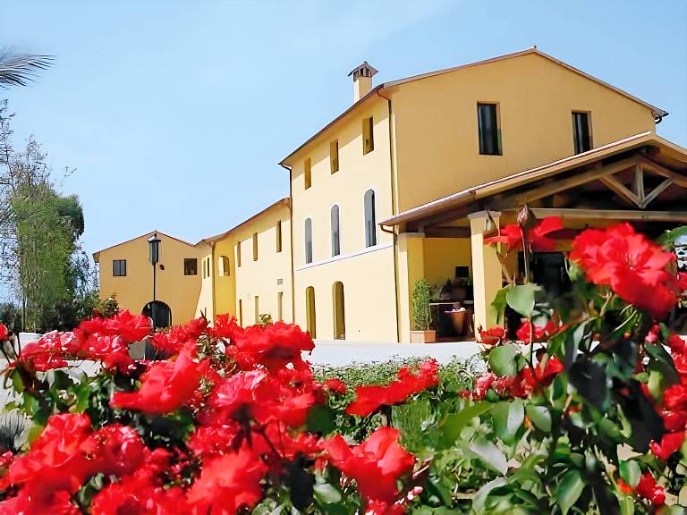 Campastrello Sport Hotel Residence in Castagneto Carducci