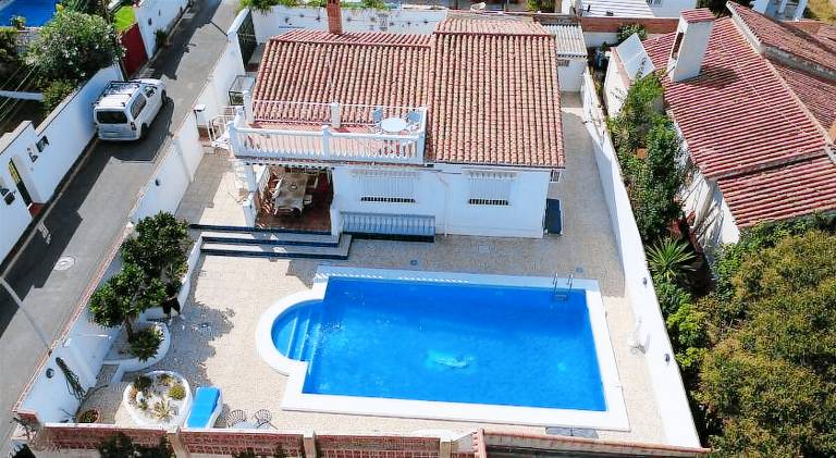 House with garden, terrace & barbeque in Torremolinos