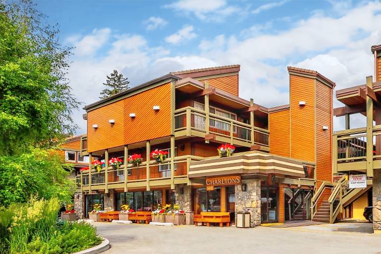 Charltons Banff in Banff, AB