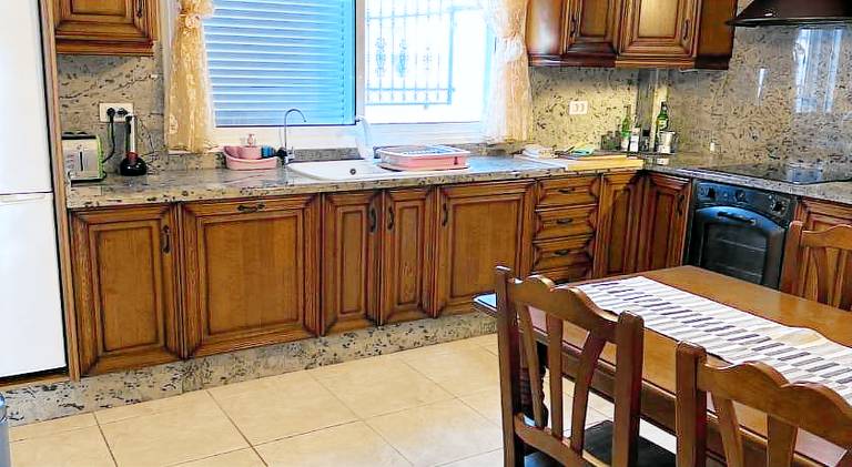 Fully equipped villa with private pool, BBQ & patio | Close to the beach | Dogs allowed — photo 4