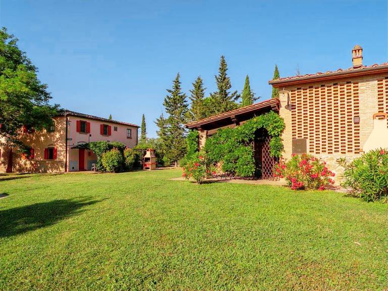 Farmhouse  Peccioli