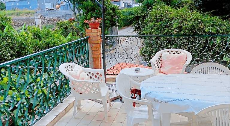 Pleasant vacation home with terrace | Dogs allowed — photo 3