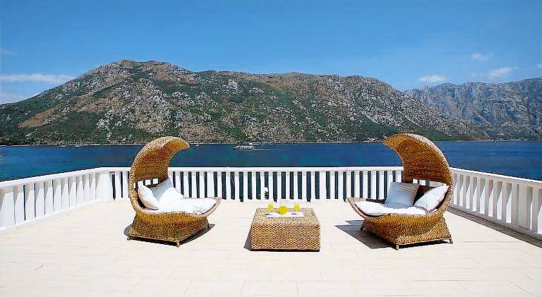 PENTHOUSE STOLIV Villa located 5 meters from the sea SPA-Pool Exclusive Terrace, Private Jetty Sunbed — photo 3