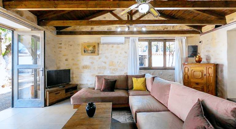 Villa Proto Helidoni - A cozy beachfront Villa — photo 4