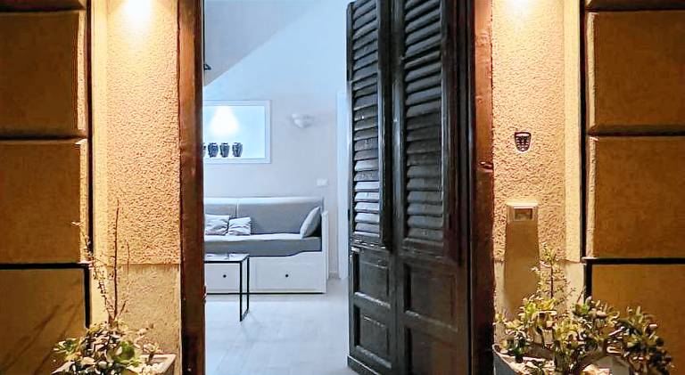 Holiday apartment | Next to Teatro Massimo — photo 4