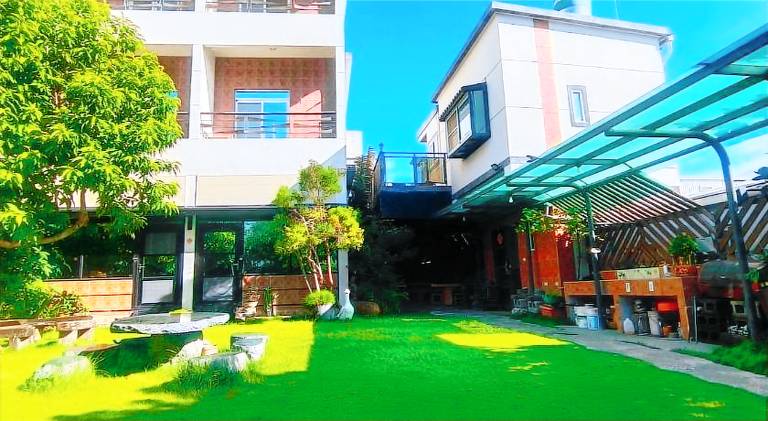 Stone Home Bed and Breakfast in Taitung