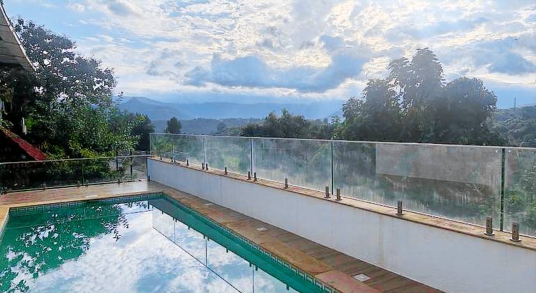 House with terrace, yard & pool | Perfect for remote work — photo 3