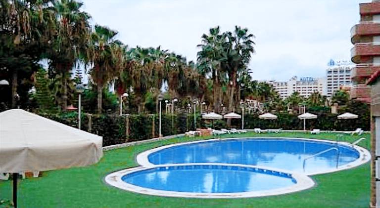 Holiday apartment with pool — photo 4