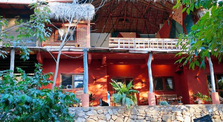 Pleasant lodge with terrace & yard | Suitable for remote work | Pets allowed — photo 3