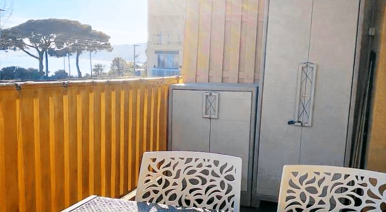 Apartment with terrace | Next to the beach | Dogs allowed in Valbonne