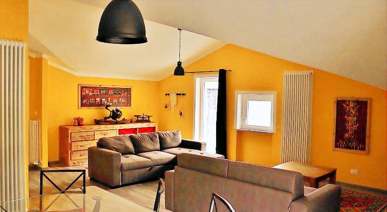 Serviced apartment with terrace & garden | Pet-friendly in Jovencan