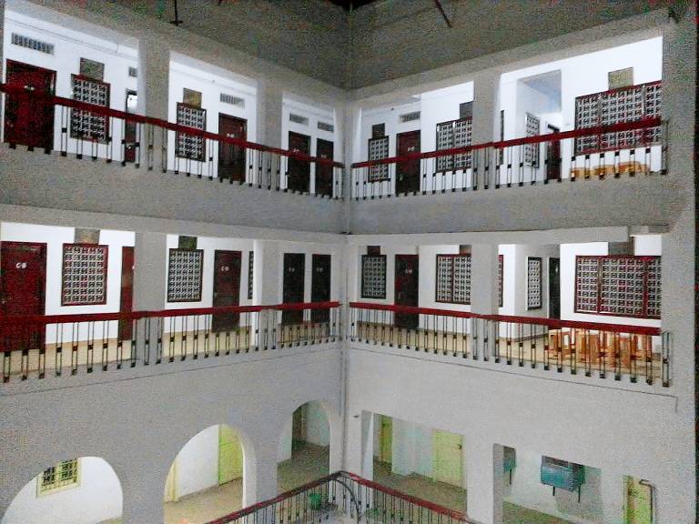 Raj Hotel — photo 2