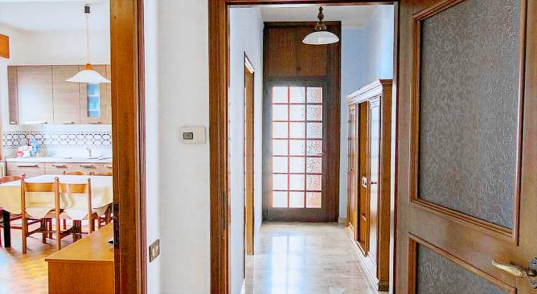 Holiday apartment with 3 rooms for 6 persons — photo 5