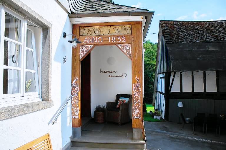 Holiday Home 'Hallmanns Hof' with Private Garden, Dogs Allowed, Wi-Fi in Schmallenberg