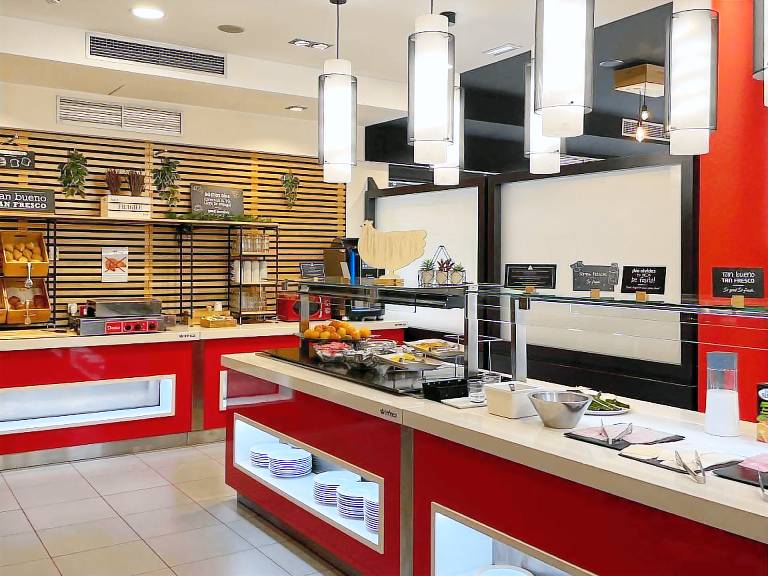 Ibis budget Girona Costa Brava — photo 4