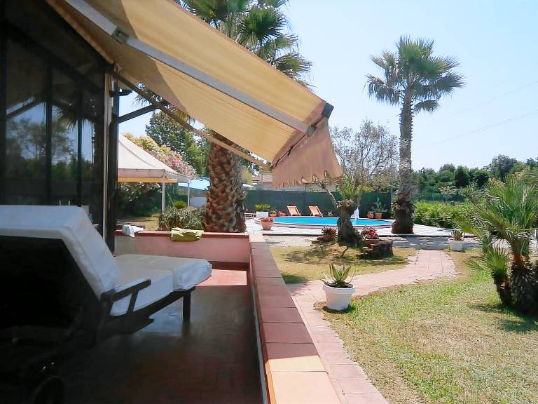 Villa with patio, garden & private pool | Pool view — photo 3