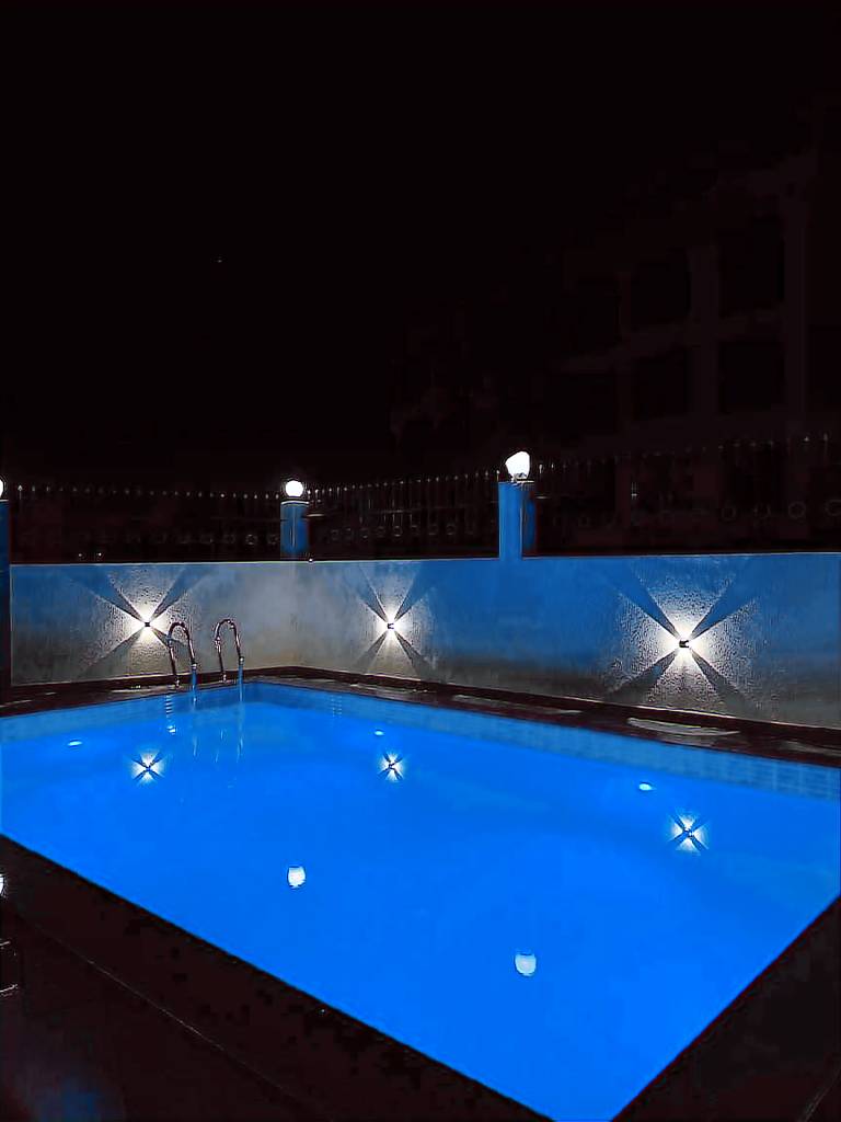 Villa with pool — photo 5