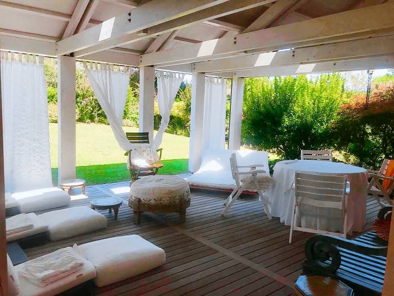 Vacation home with terrace, jacuzzi & yard — photo 3