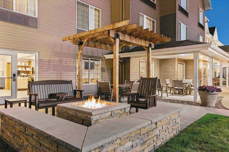 Country Inn & Suites by Radisson, Albert Lea - Austin — photo 2