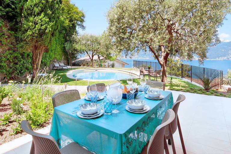 Fully equipped villa with patio, private pool & yard | Pets are welcome — photo 5