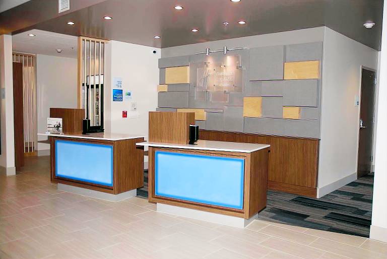 Holiday Inn Express Hotel & Suites Decatur By IHG — photo 5