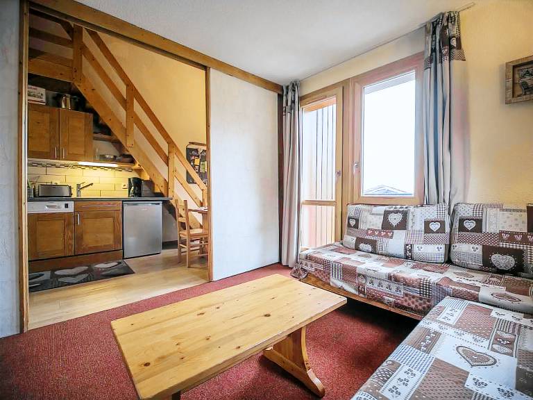 Apartment with 2 rooms for 6 persons — photo 3