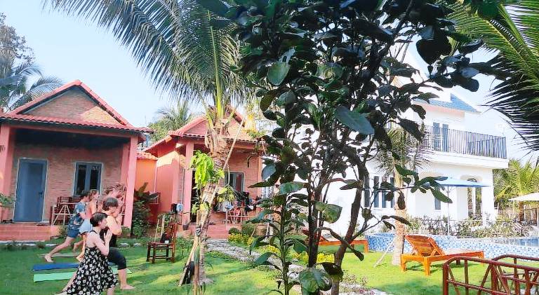 Bungalow with pool, terrace & grill | Good for workation — photo 3