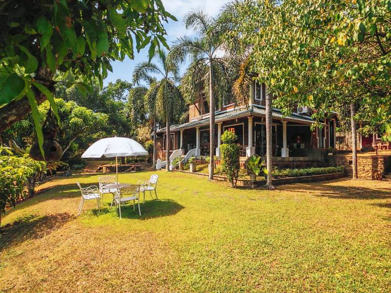 Green Olive Villa