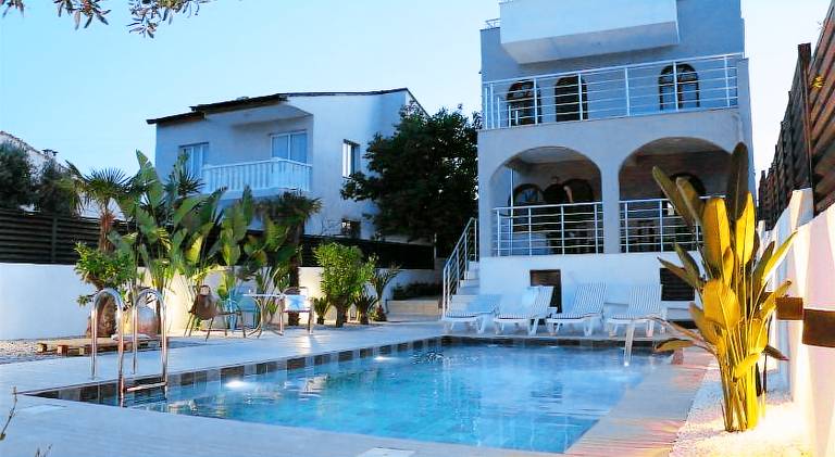 Ample apartment with pool | Pets are welcome — photo 2