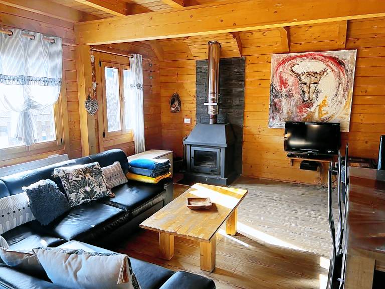 Chalet 'De Lucie et Lison' with Mountain View, Private Terrace and Wi-Fi — photo 4