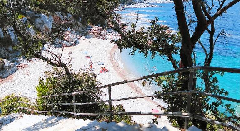 Fully equipped big villa with yard, BBQ & jacuzzi | Good for workation | Pets are welcome — photo 5