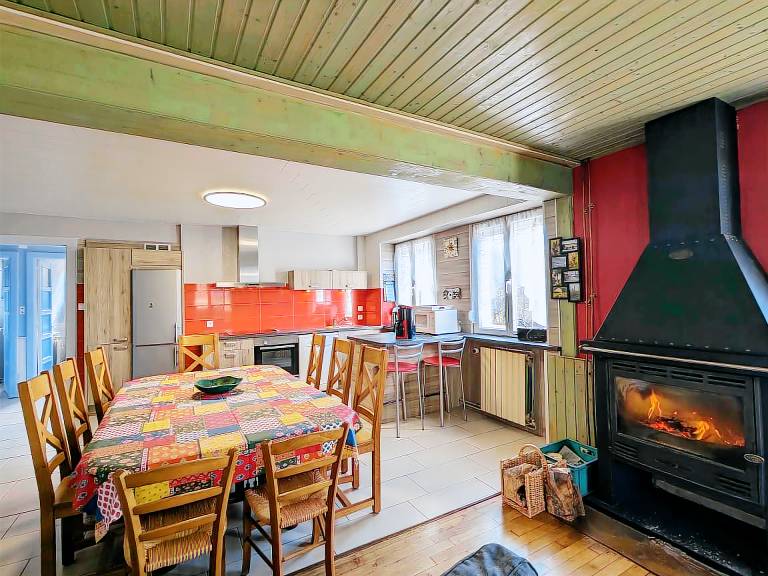 Cottage with barbecue — photo 5