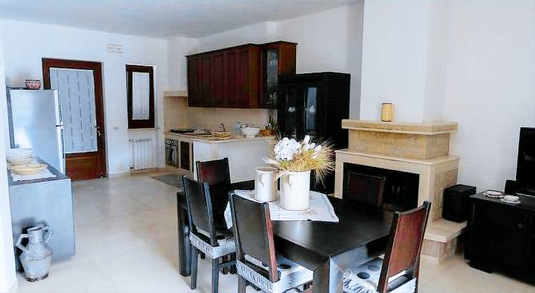 House with 2 rooms for 5 persons in Fasano
