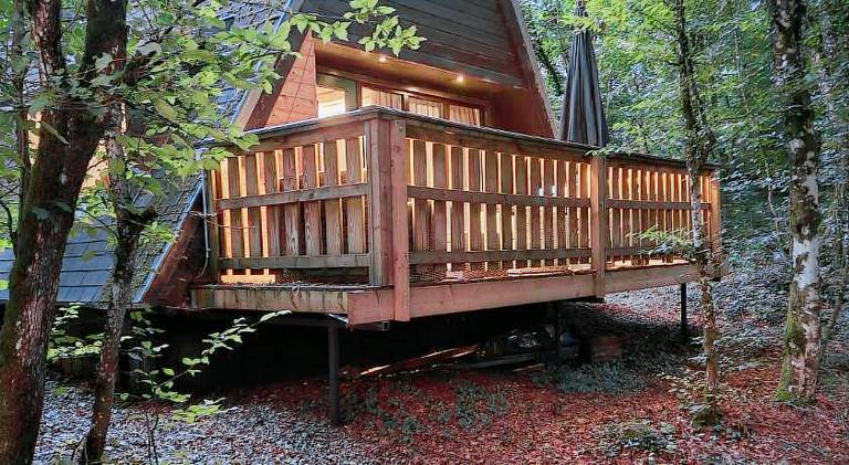 Chalet with pool — photo 2