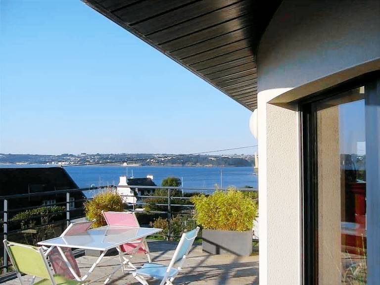 Vacation home with garden, terrace & grill | Pets allowed — photo 3