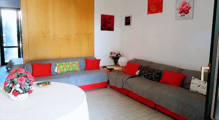House with 1 room for 4 persons in Aci Castello