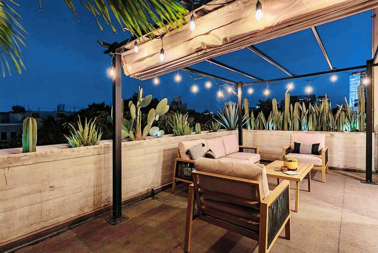 Child-friendly beautiful holiday apartment with heated pool, sauna & patio | Pet-friendly