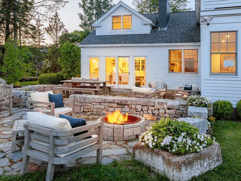 House  Brooklin