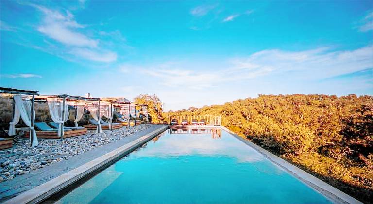 Beautiful house with sauna, pool & hot tub | Pet-friendly — photo 2