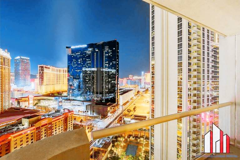 House  Las Vegas Strip