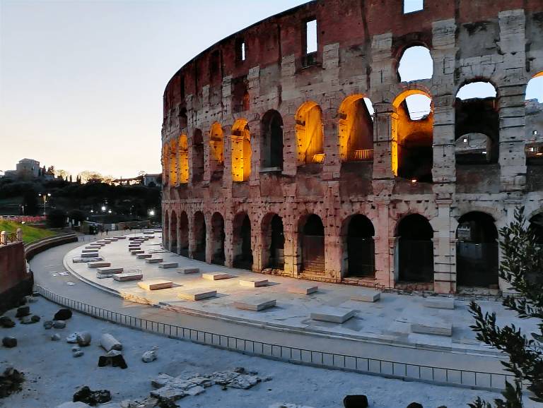 Family-oriented holiday apartment | Next to Colosseum | Pets allowed in Vittoria