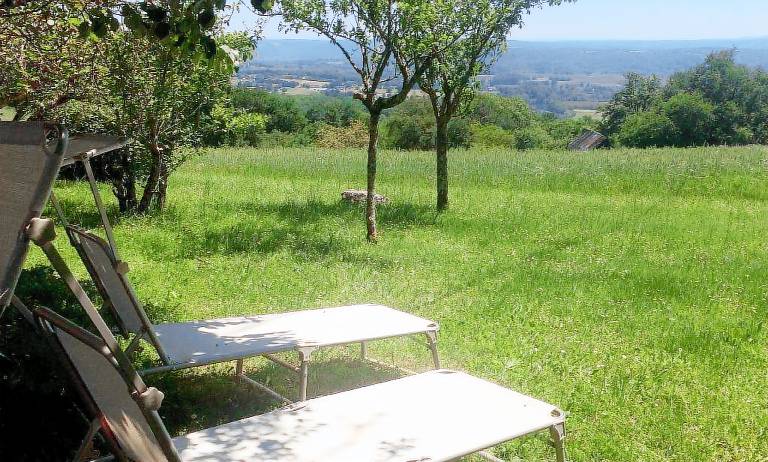 Gite with patio, barbecue & yard | Dogs allowed — photo 3